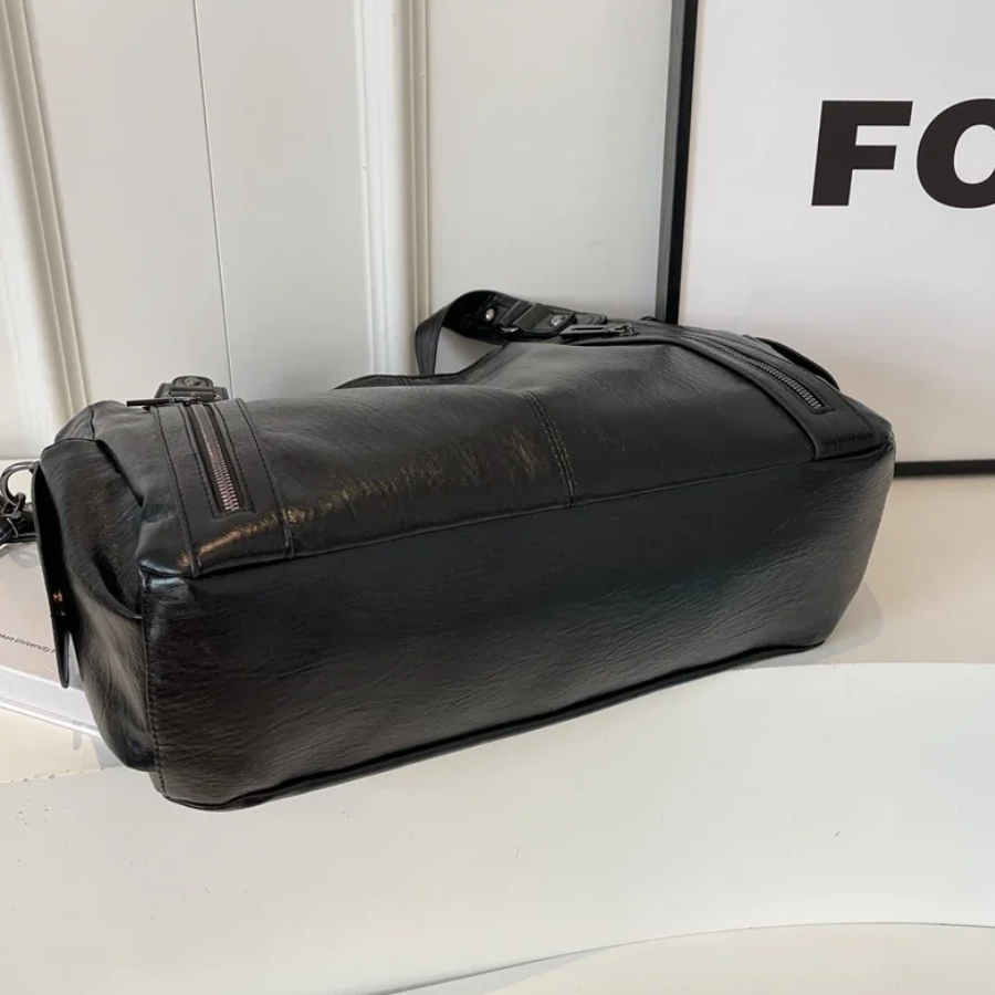 CASUAL SHOULDER BAG